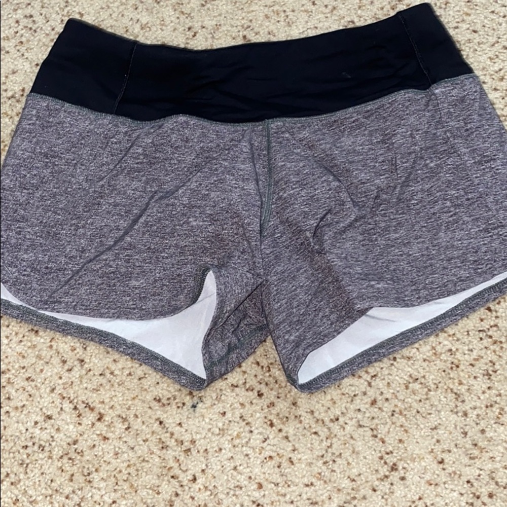 grey and black speed up size 4 lulu lemon shorts